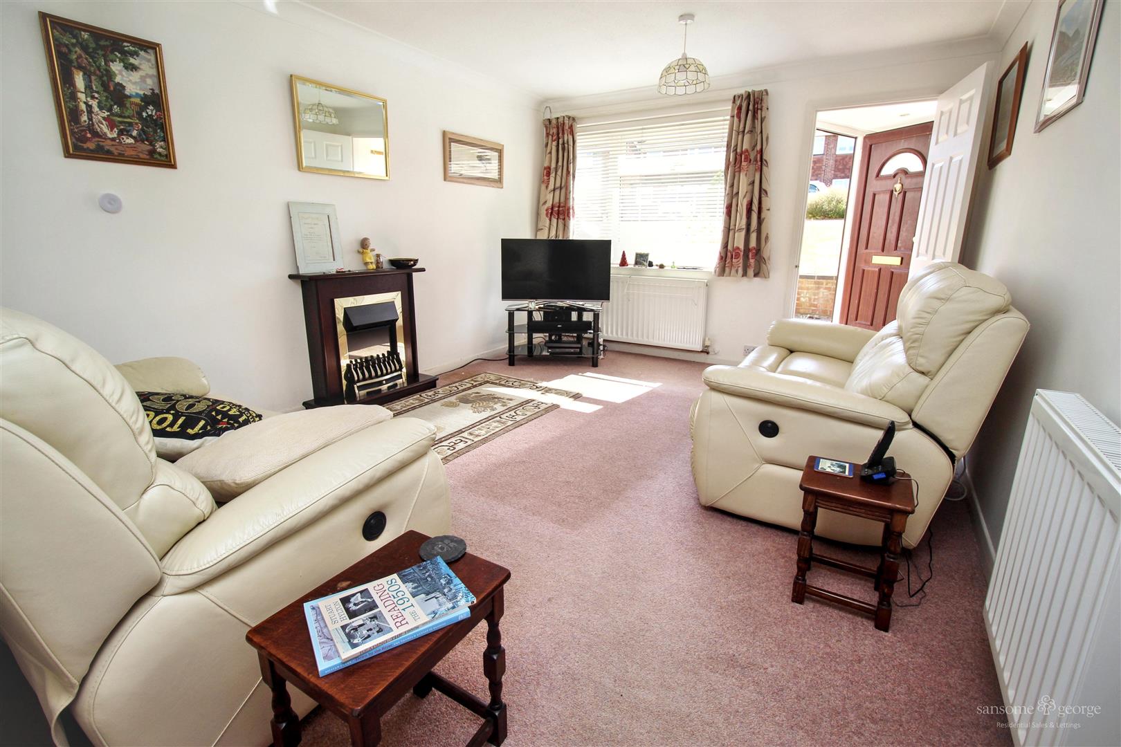 Newbery Close, Tilehurst, Reading